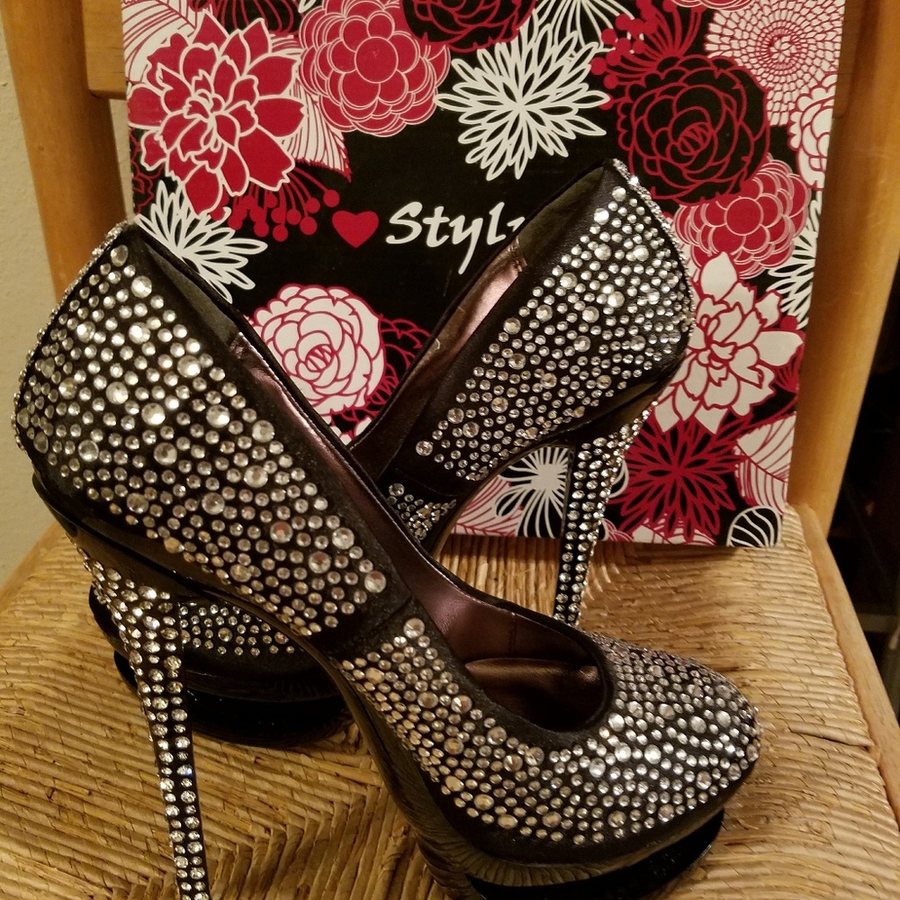 Ladies embellished with Rhinestones all over!